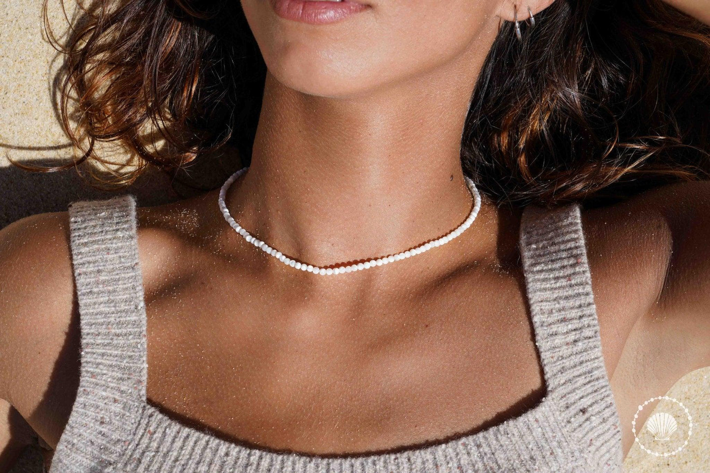Le collier Duna Micro Belyness Bijoux acier inoxydable tendance femme artisanaux fait main perle de culture collier mode éco-responsable perles d’eau douce boucle d'oreilles perle de nacre bracelet en pierres fines bague en pierres naturelles création upcycling recyclés écologique éthique bracelet durable bague minimaliste bohème chic authentique océan mer aventure surf skate
