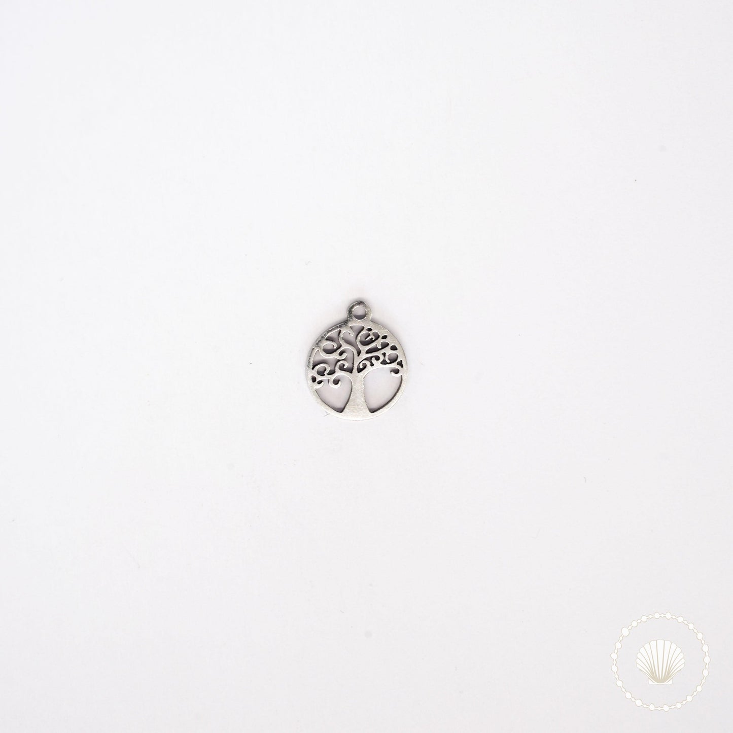 Leaf pendant 9