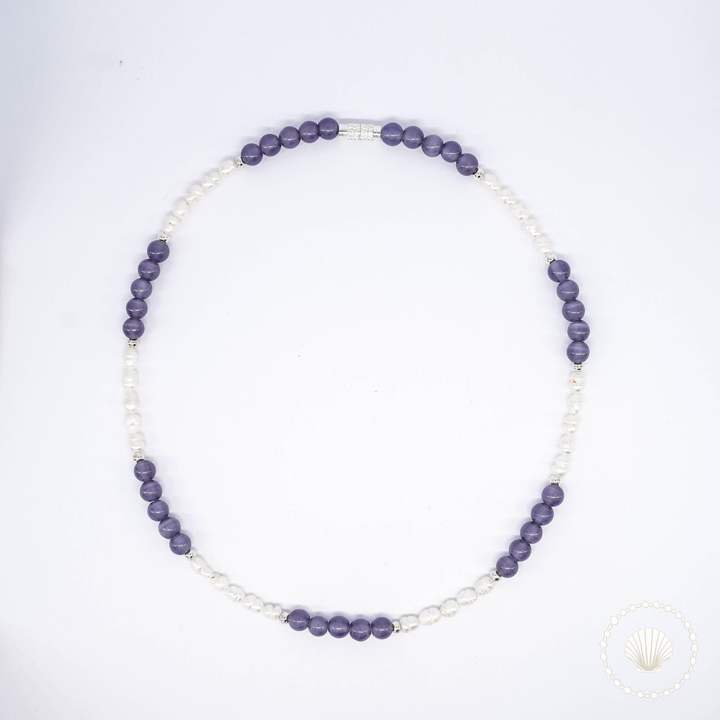 The Bacillaria necklace