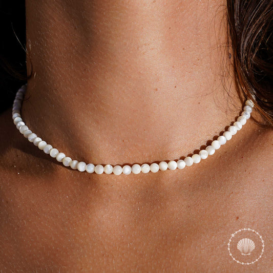 Collier Duna Belyness Bijoux acier inoxydable tendance femme artisanaux fait main perle de culture collier mode éco-responsable perles d’eau douce boucle d'oreilles perle de nacre bracelet en pierres fines bague en pierres naturelles création upcycling recyclés écologique éthique bracelet durable bague minimaliste bohème chic authentique océan mer aventure bijoux surf été skate bellyness belynes bely ness ness bely bellynes beliness bellines belines